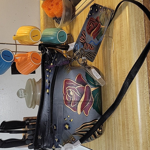 CROSSBODY LEATHER BAG